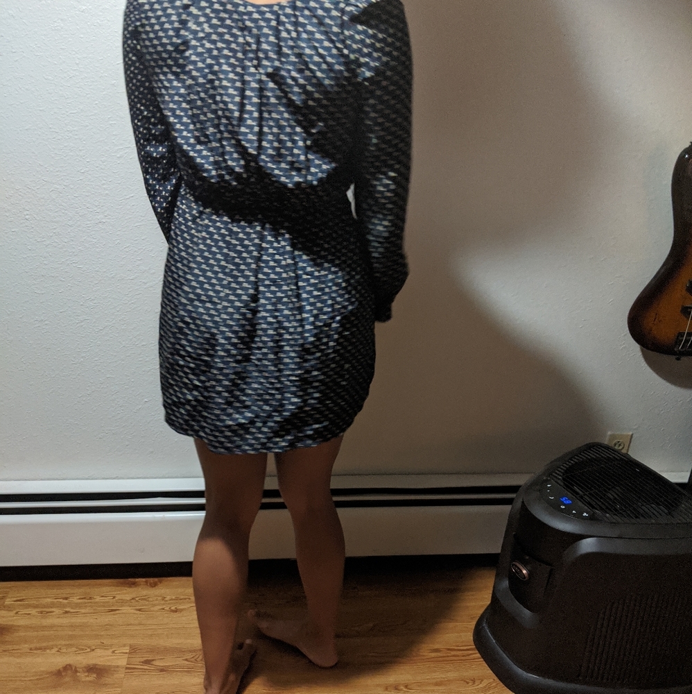 Dress - Picture 4 of 8